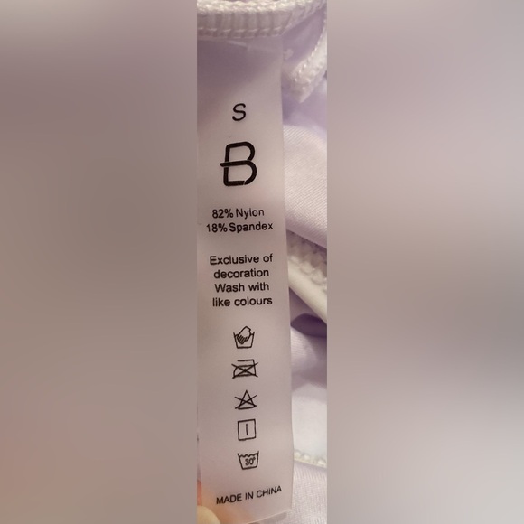 NWT BLOOMING JELLY One Piece Swimsuit Tummy Control Cheeky High Cut Out Size Sm - Picture 11 of 11